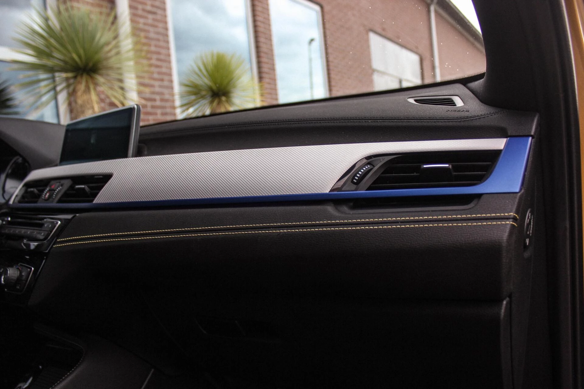 Hoofdafbeelding BMW X2