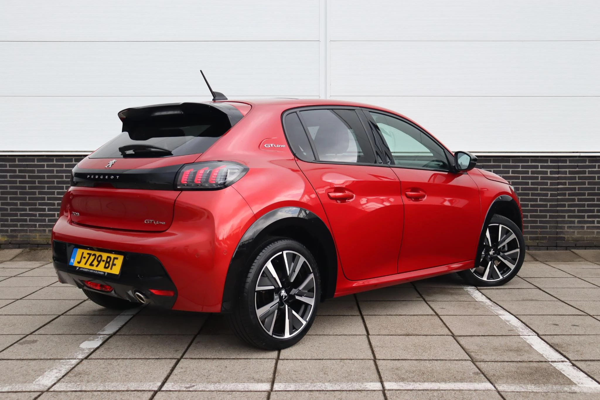 Hoofdafbeelding Peugeot 208