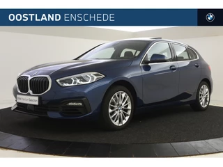 BMW 1 Serie 116i Automaat / Panoramadak / LED / Live Cockpit Professional / Stoelverwarming / PDC voor + achter