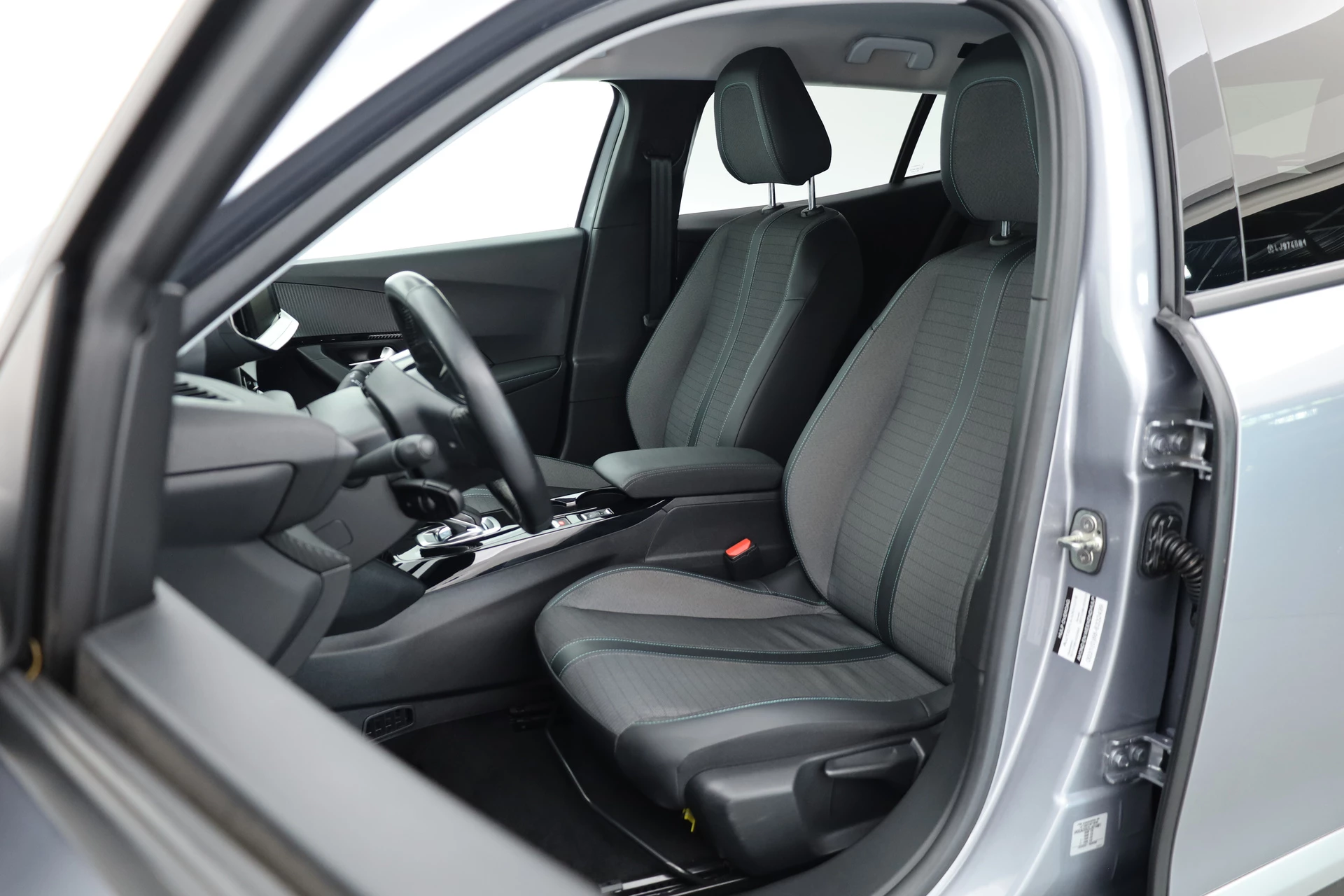 Hoofdafbeelding Peugeot e-2008