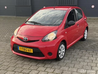 Hoofdafbeelding Toyota Aygo Toyota Aygo 1.0 Benzine /AIRCO * 2DE EIGENAAR * NIEUWE APK \