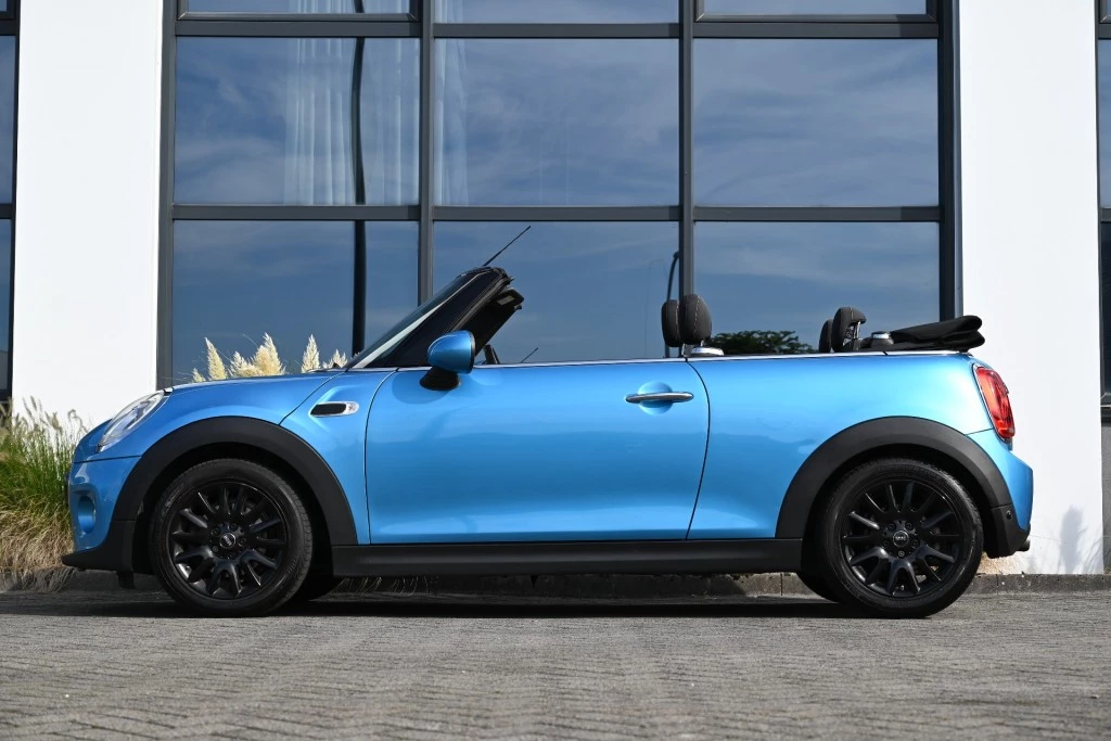 Hoofdafbeelding MINI Cabrio