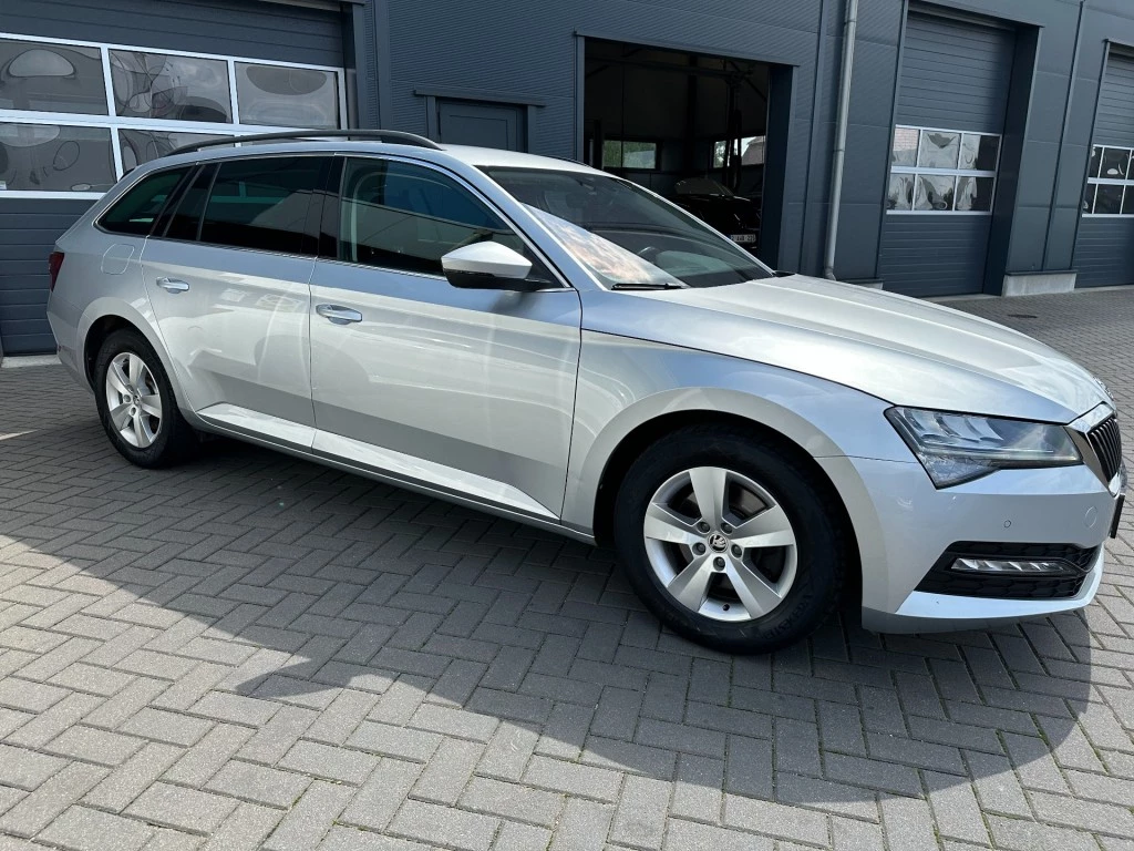 Hoofdafbeelding Škoda Superb