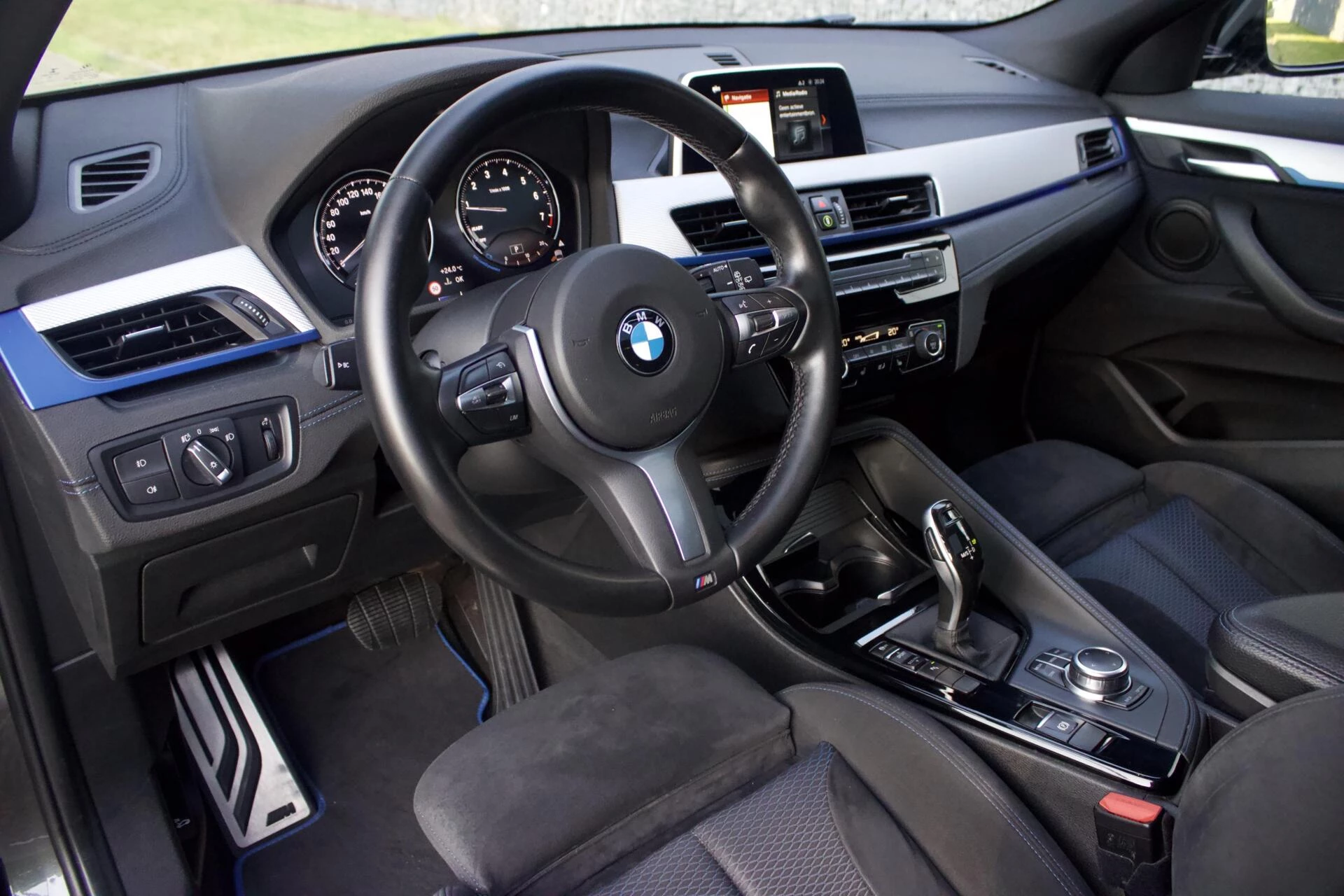 Hoofdafbeelding BMW X2