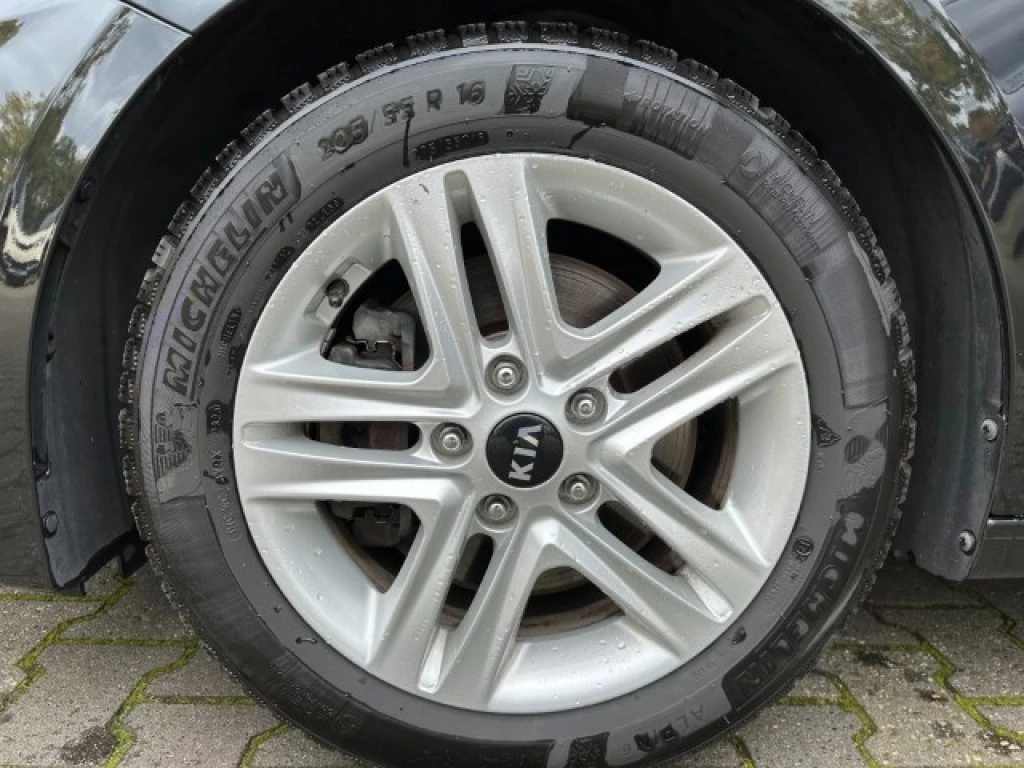 Hoofdafbeelding Kia Ceed