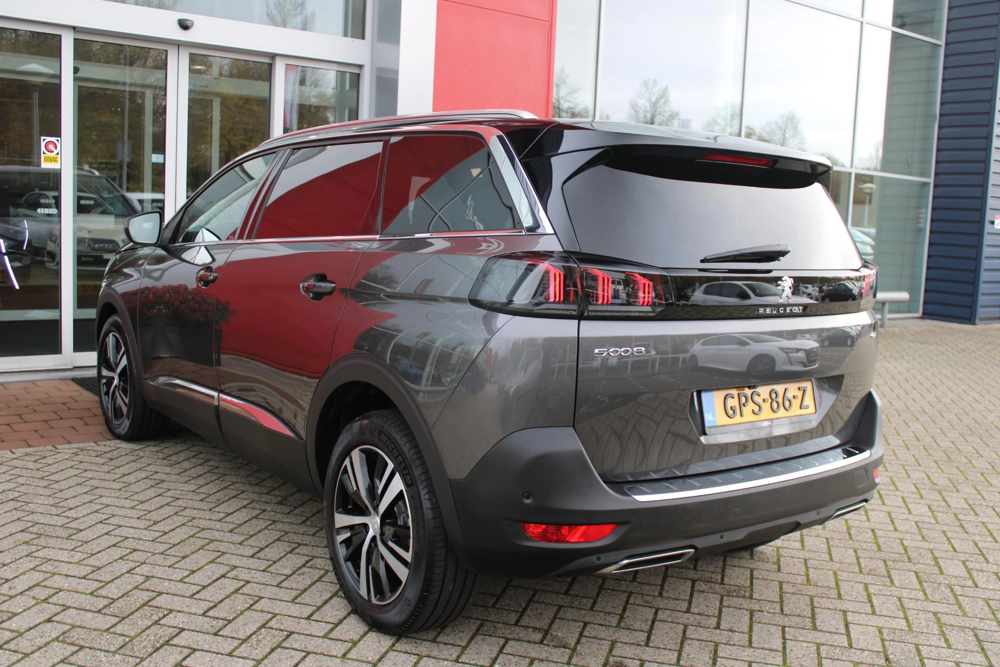 Hoofdafbeelding Peugeot 5008