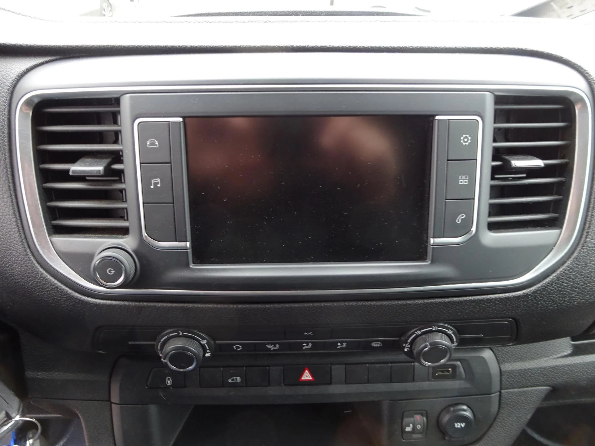 Hoofdafbeelding Peugeot e-Expert
