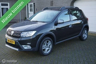 Hoofdafbeelding Dacia Sandero Stepway Dacia Sandero 0.9 TCe SL Stepway ZEER NETTE AUTO !!