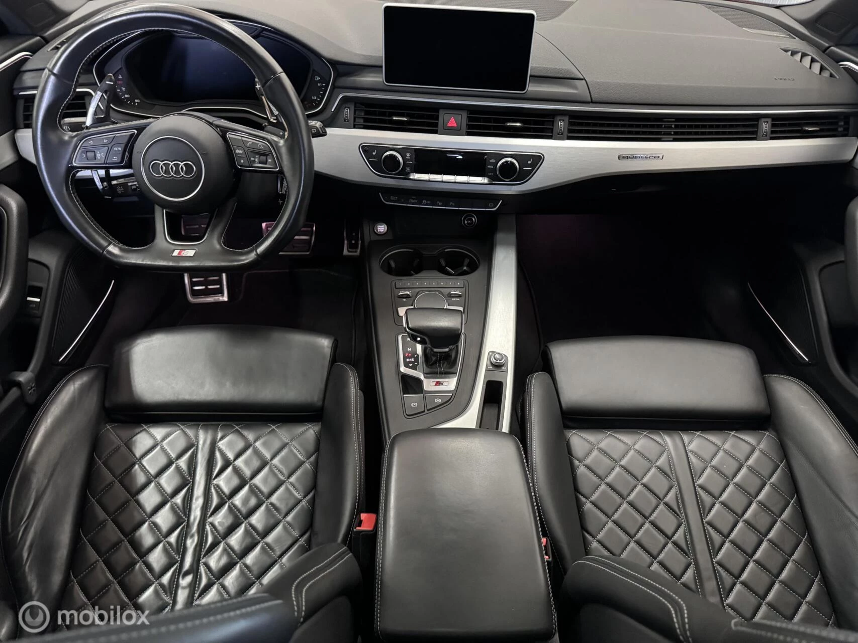 Hoofdafbeelding Audi S4