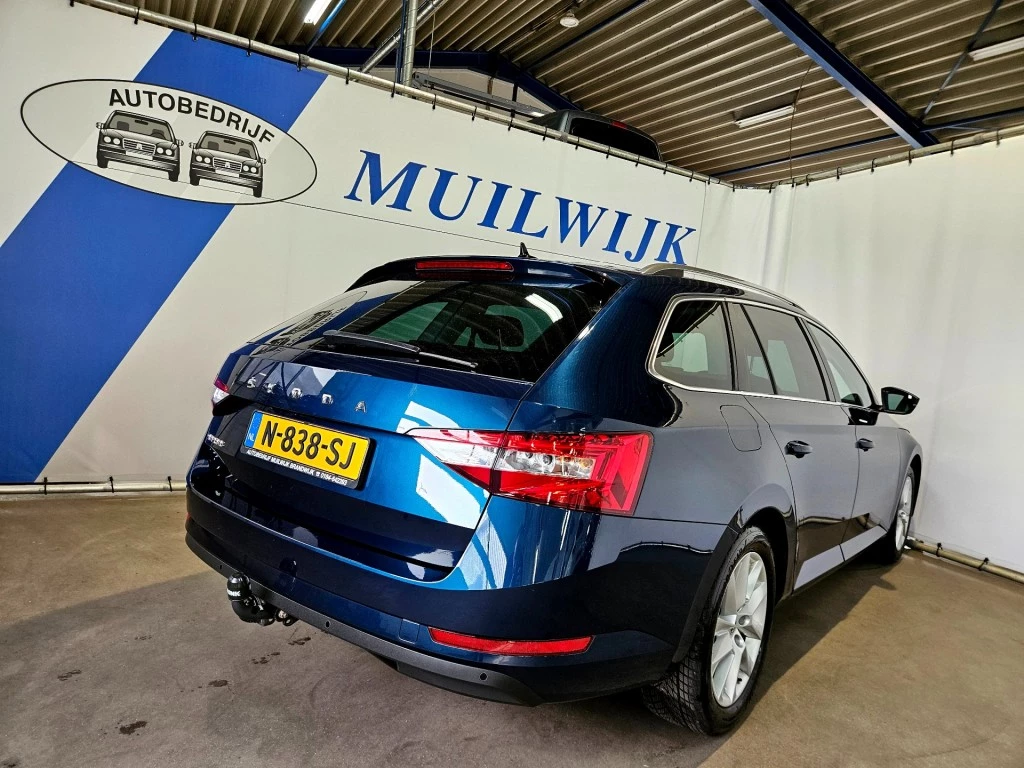 Hoofdafbeelding Škoda Superb