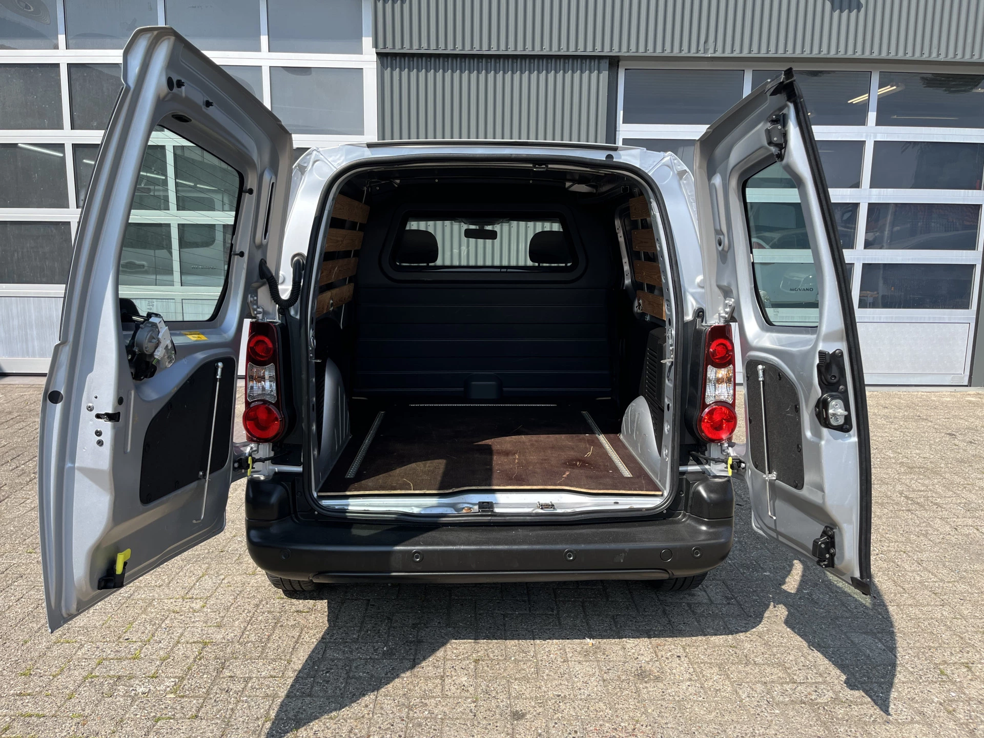Hoofdafbeelding Peugeot Partner
