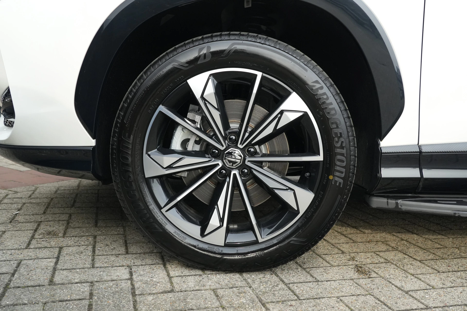 Hoofdafbeelding MG HS