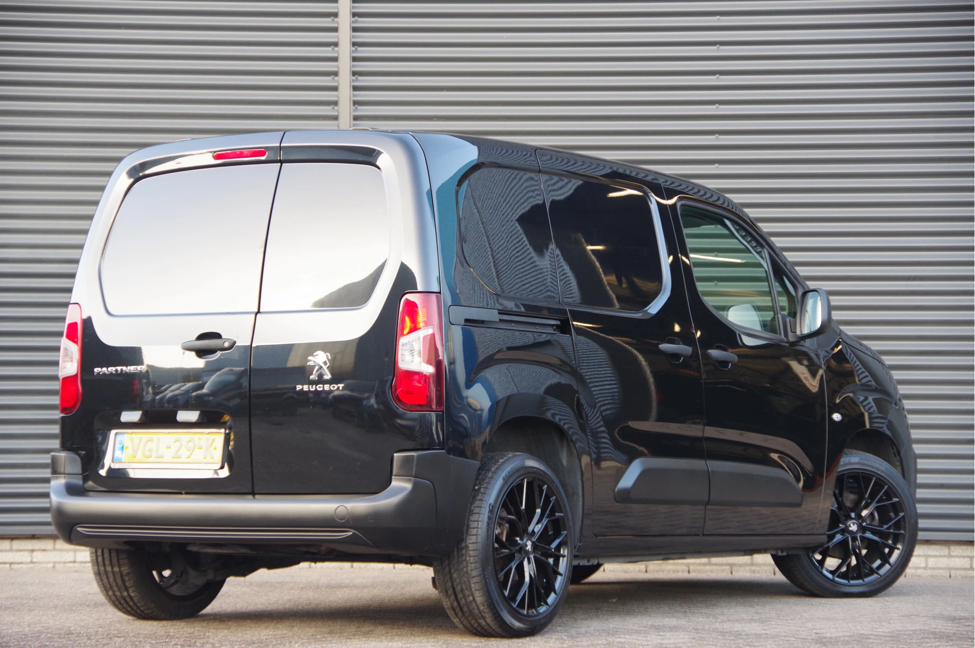 Hoofdafbeelding Peugeot Partner