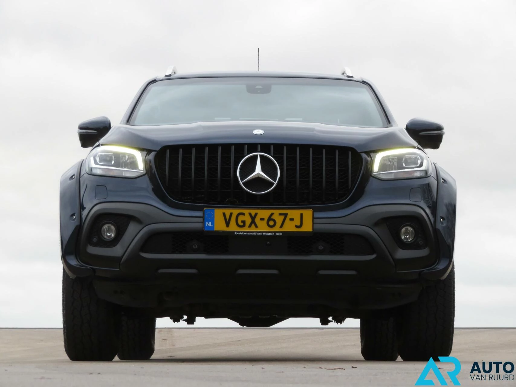 Hoofdafbeelding Mercedes-Benz X-Klasse