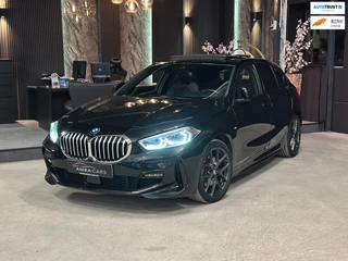 Hoofdafbeelding BMW 1 Serie BMW 1-serie 118i High Executive|M pakket|PANO|SFEERVERL.