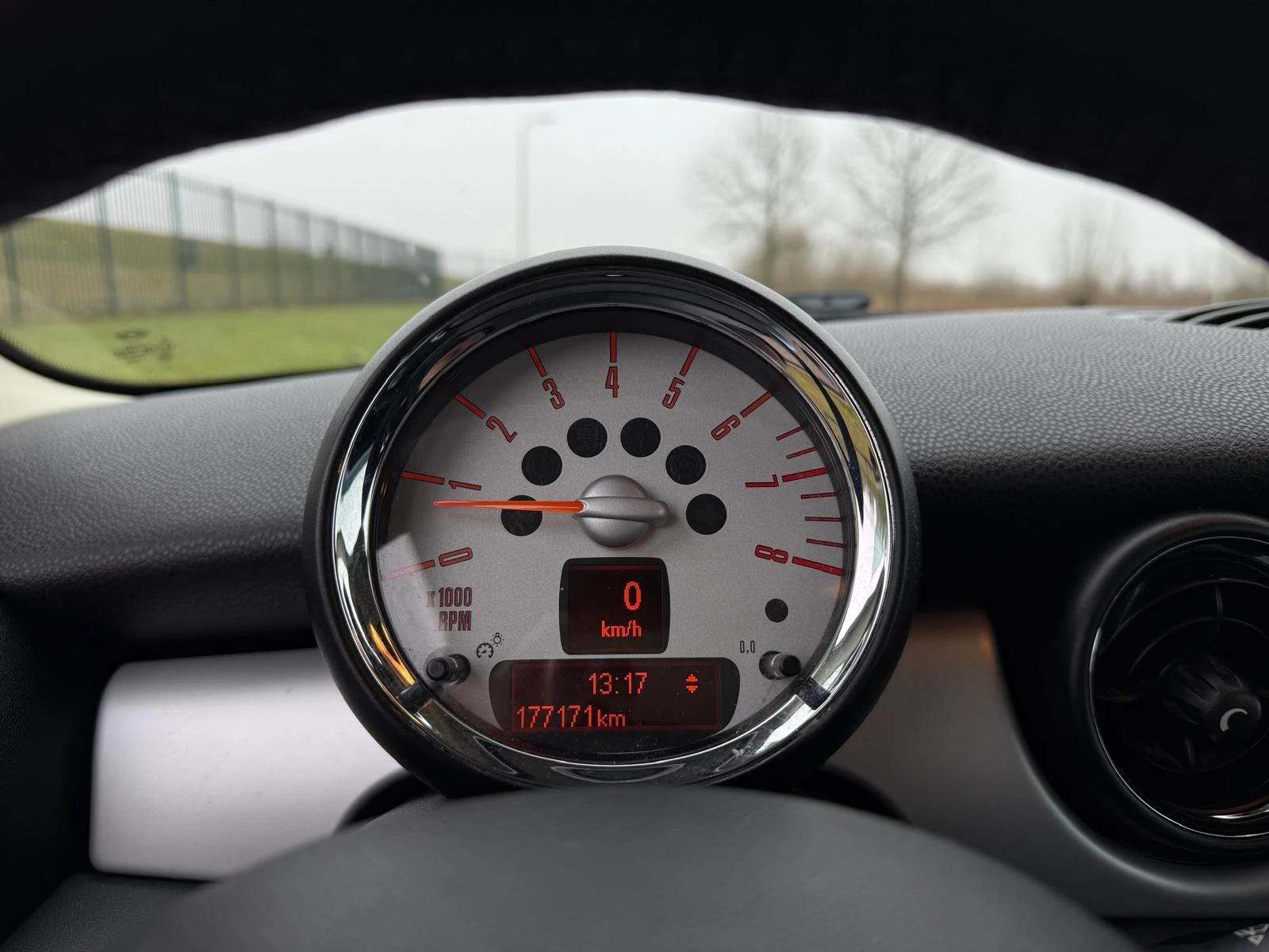 Hoofdafbeelding MINI One