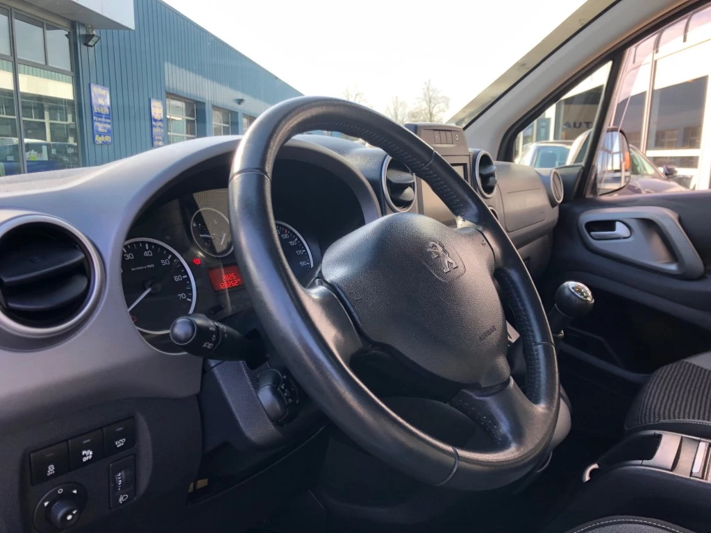 Hoofdafbeelding Peugeot Partner