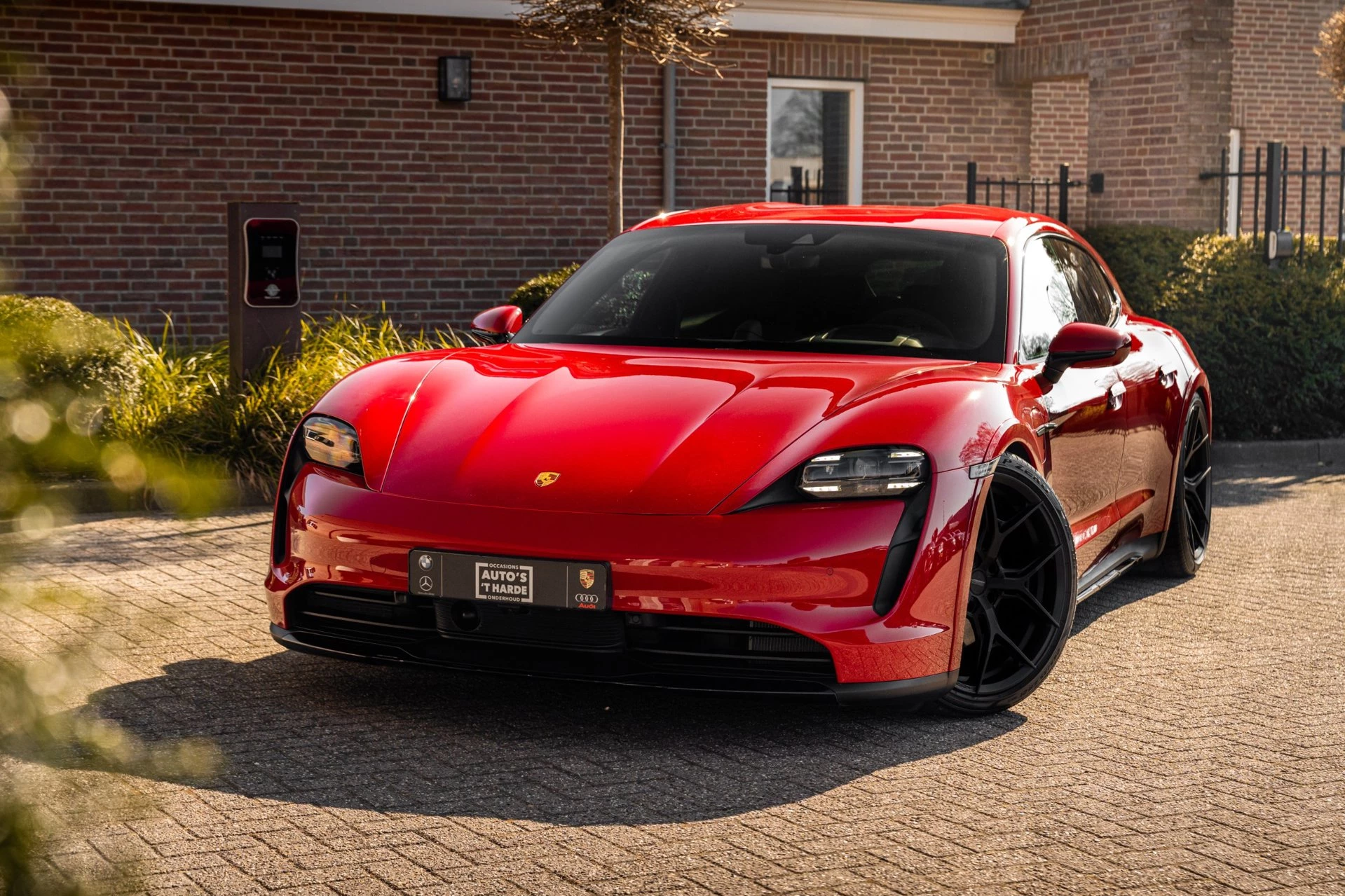 Hoofdafbeelding Porsche Taycan