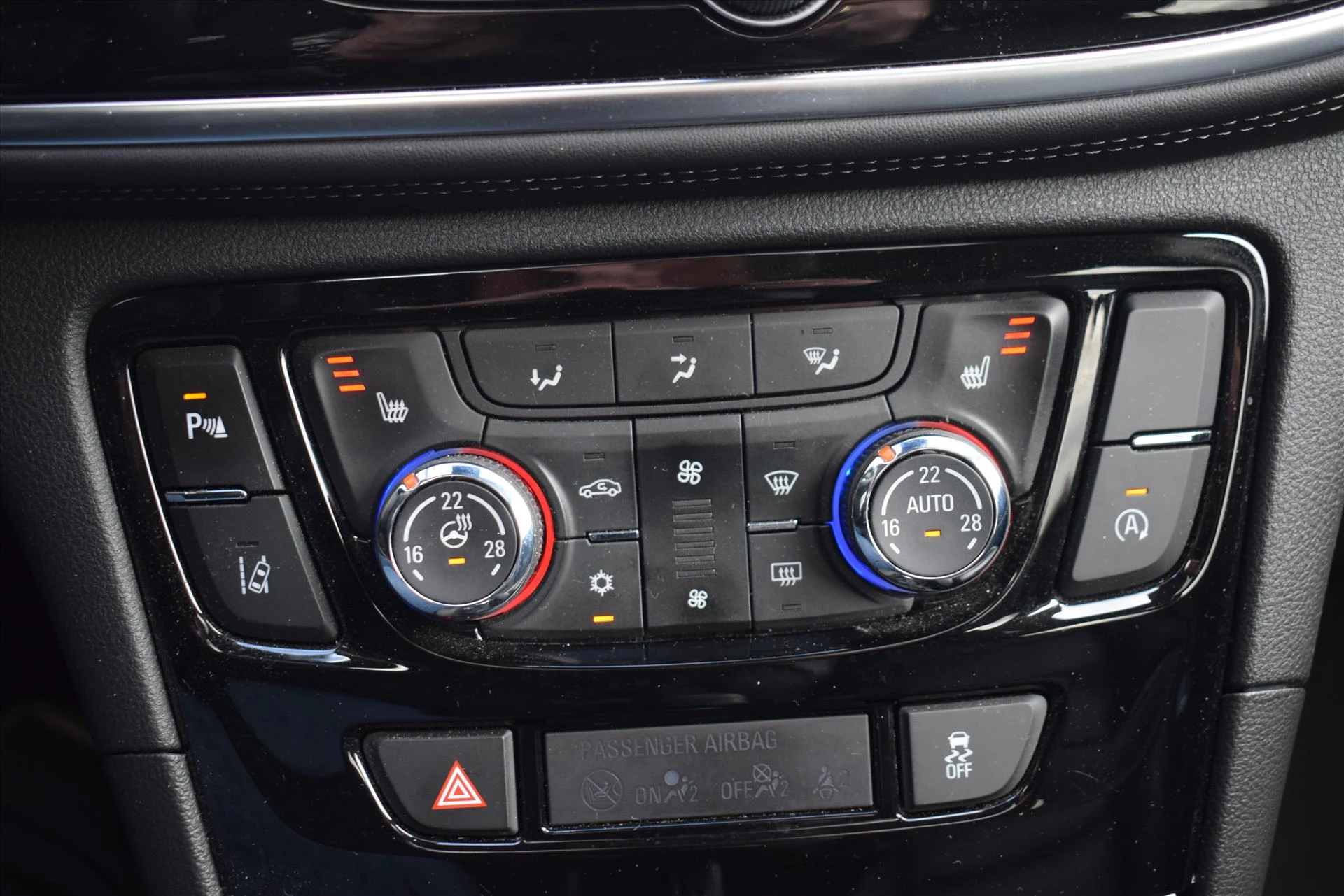 Hoofdafbeelding Opel Mokka X