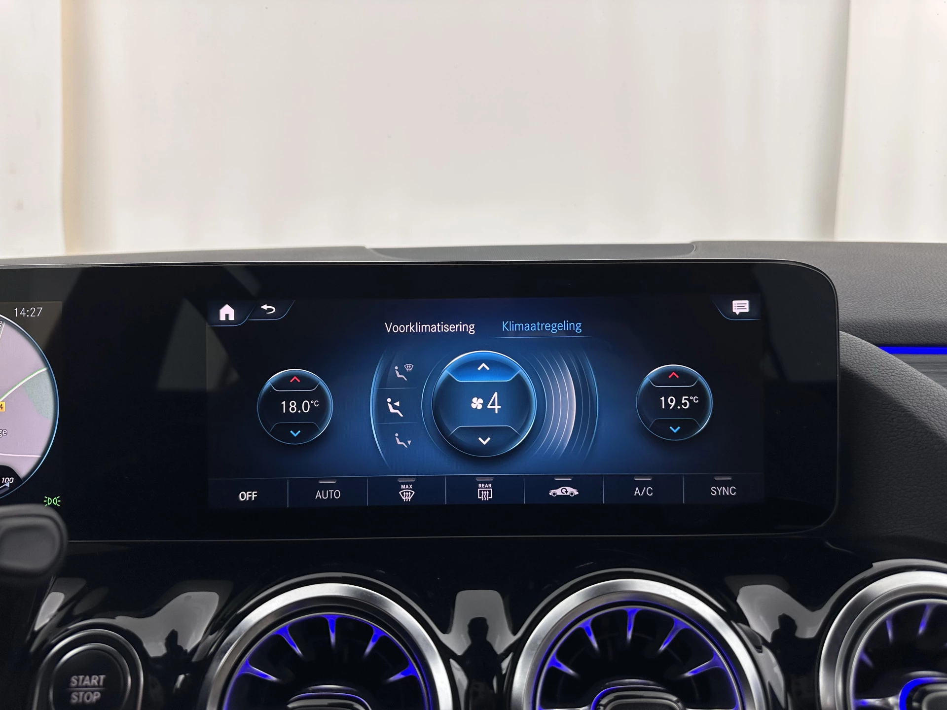 Hoofdafbeelding Mercedes-Benz EQA