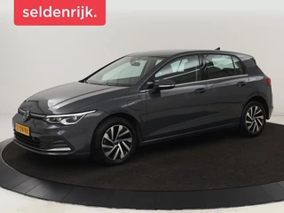 Volkswagen Golf 1.4 eHybrid Style | Massage | Carplay | Memory |  Navigatie | Adaptive cruise | Parkeerhulp | Sfeerverlichting | Full LED | PHEV | Plug In