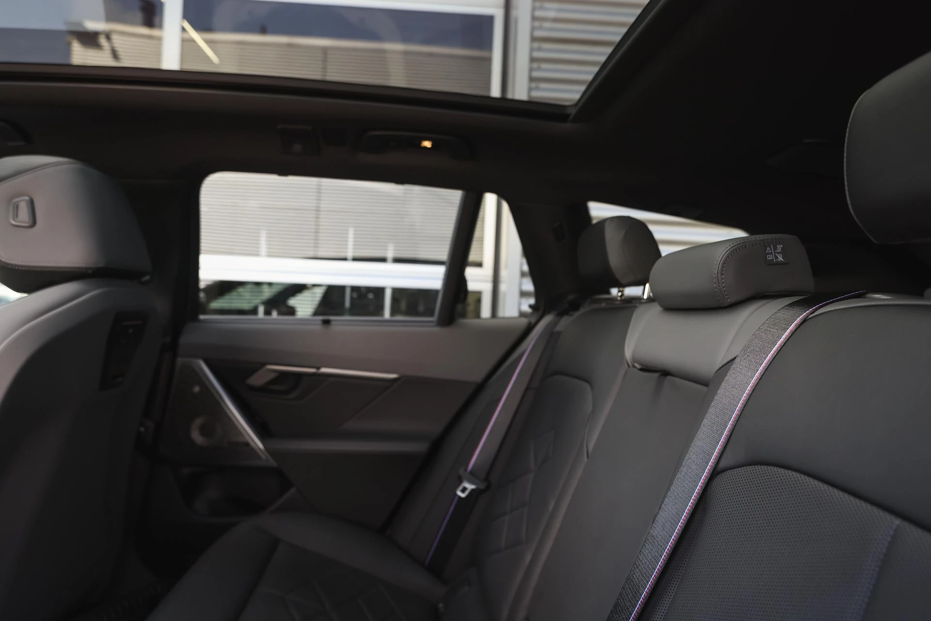 Hoofdafbeelding BMW i5