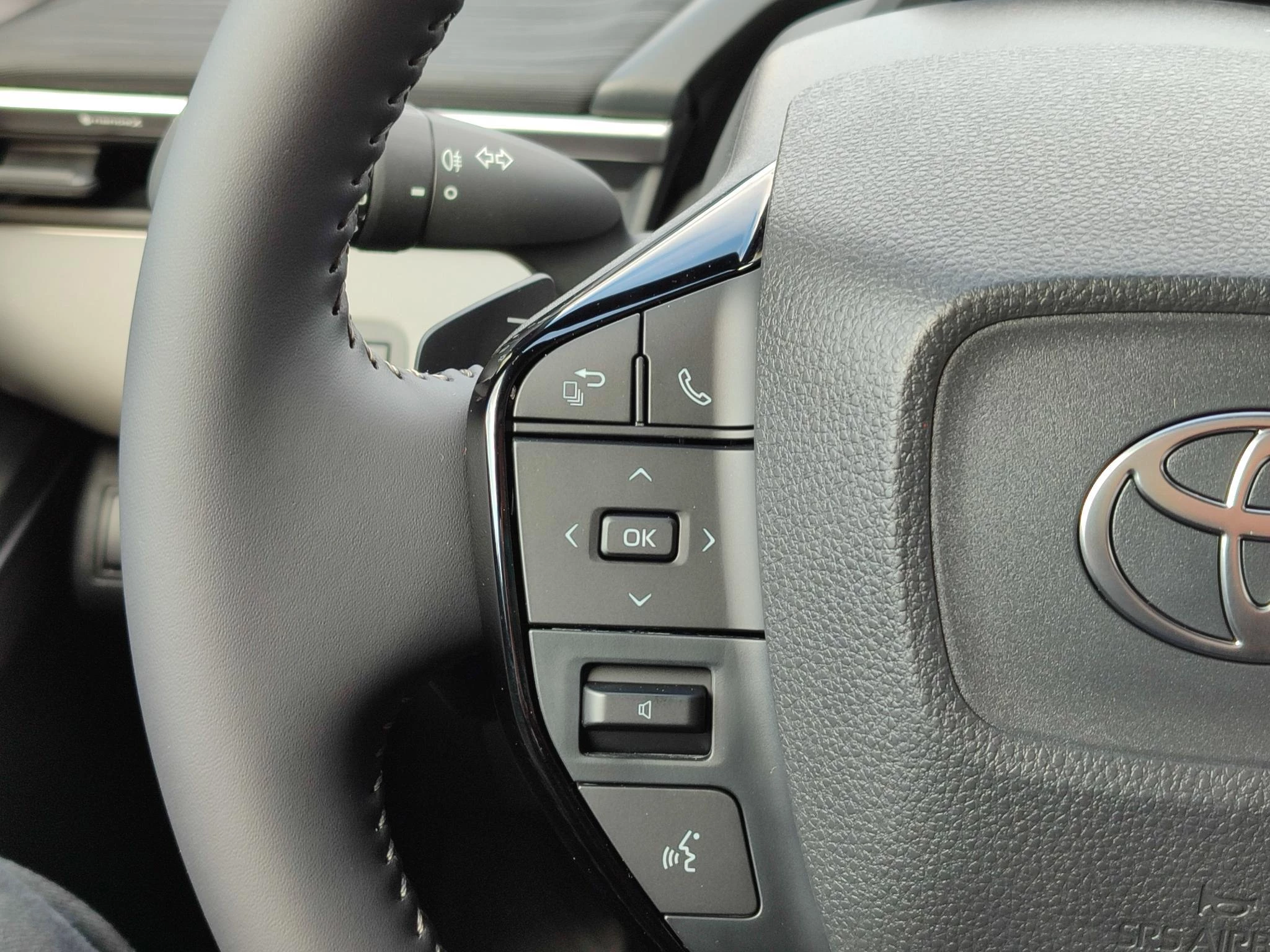 Hoofdafbeelding Toyota C-HR+