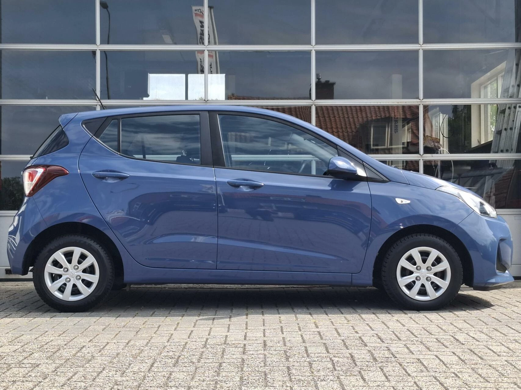 Hoofdafbeelding Hyundai i10