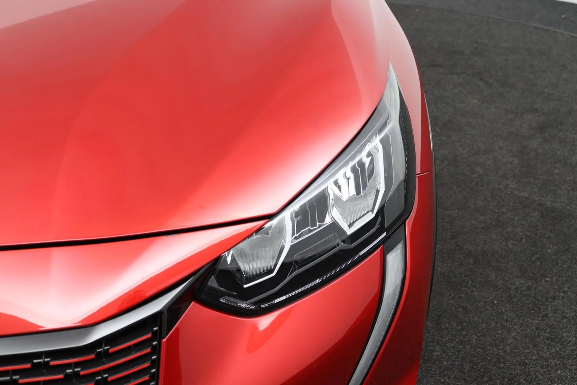 Hoofdafbeelding Peugeot e-208