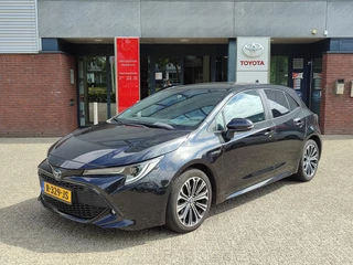 Hoofdafbeelding Toyota Corolla Toyota Corolla 2.0 Hybrid STYLE STOEL/STUURVERW PARK-SENSOREN BLIND SPOT KEYLESS NAVI CAMERA 17'' LM-VELGEN