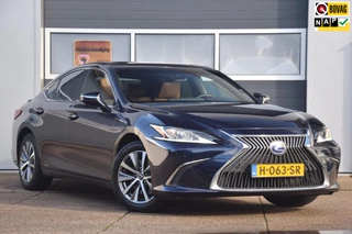 Hoofdafbeelding Lexus ES Lexus ES 300h Business Line LEDEREN BEKLEDING/KEYLESS/CAMERA
