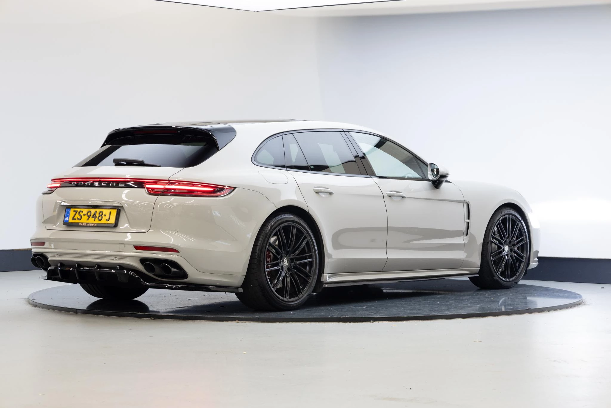 Hoofdafbeelding Porsche Panamera