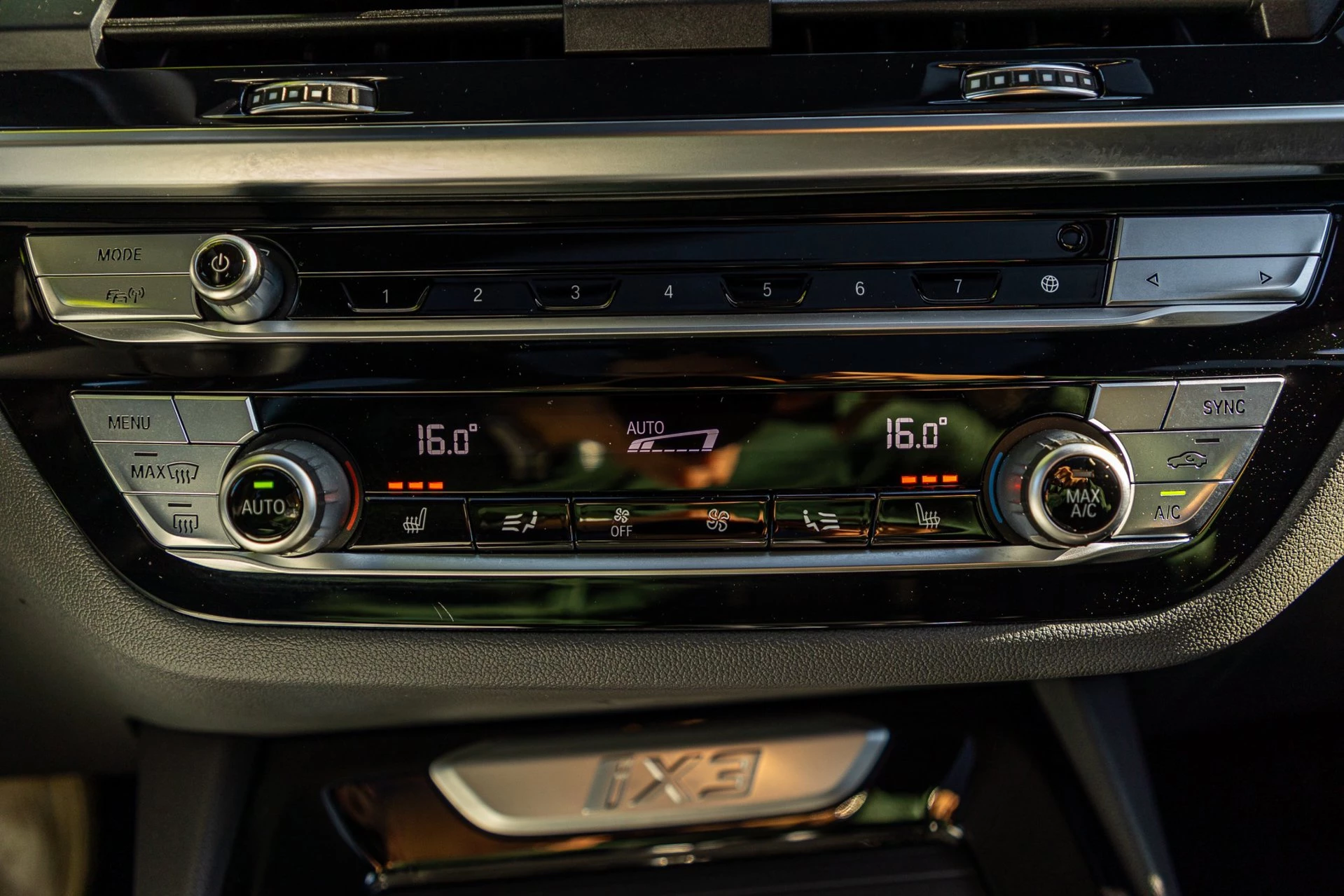 Hoofdafbeelding BMW iX3