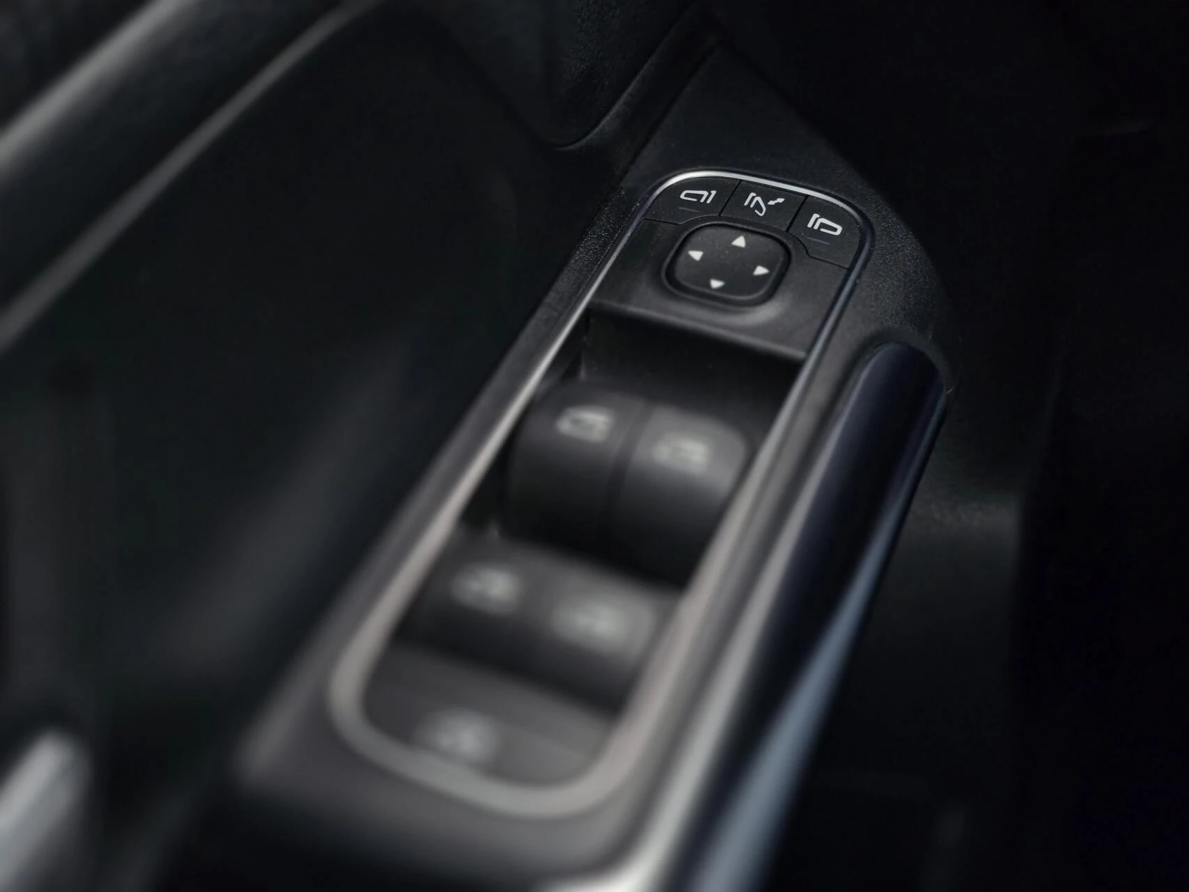 Hoofdafbeelding Mercedes-Benz EQA