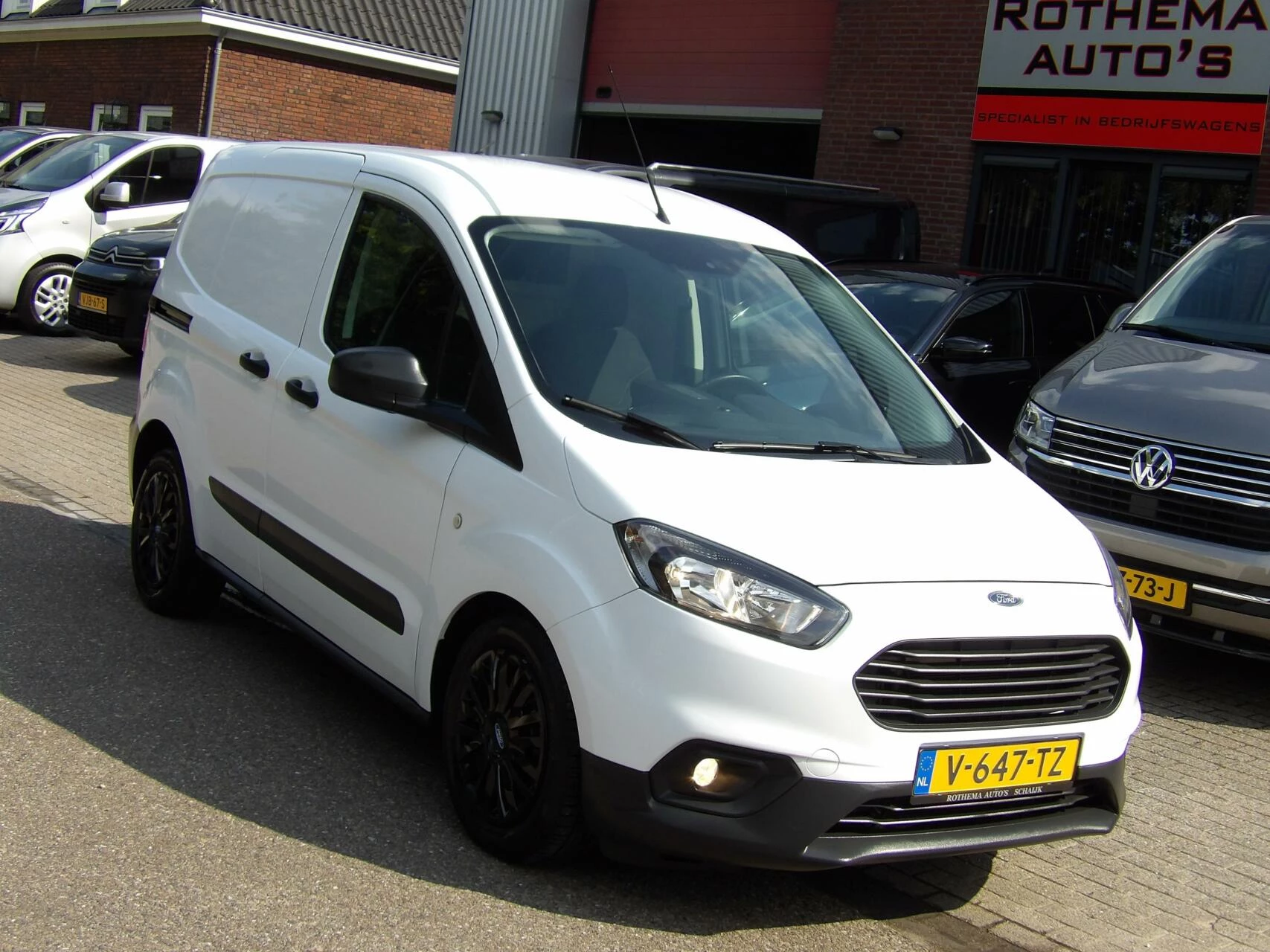 Hoofdafbeelding Ford Transit Courier