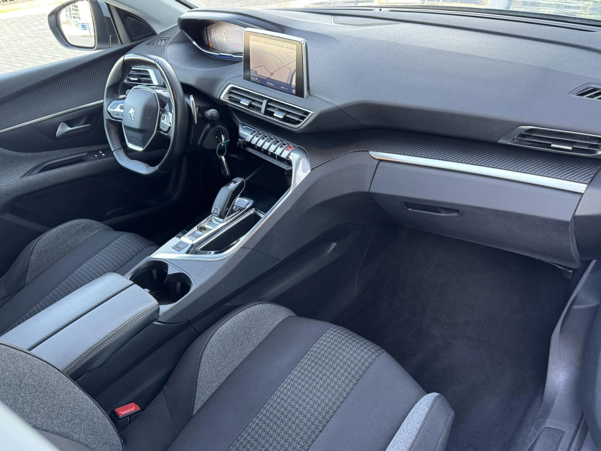 Hoofdafbeelding Peugeot 5008