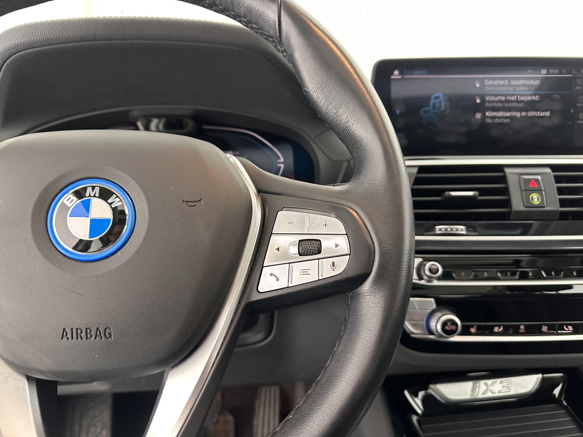 Hoofdafbeelding BMW iX3