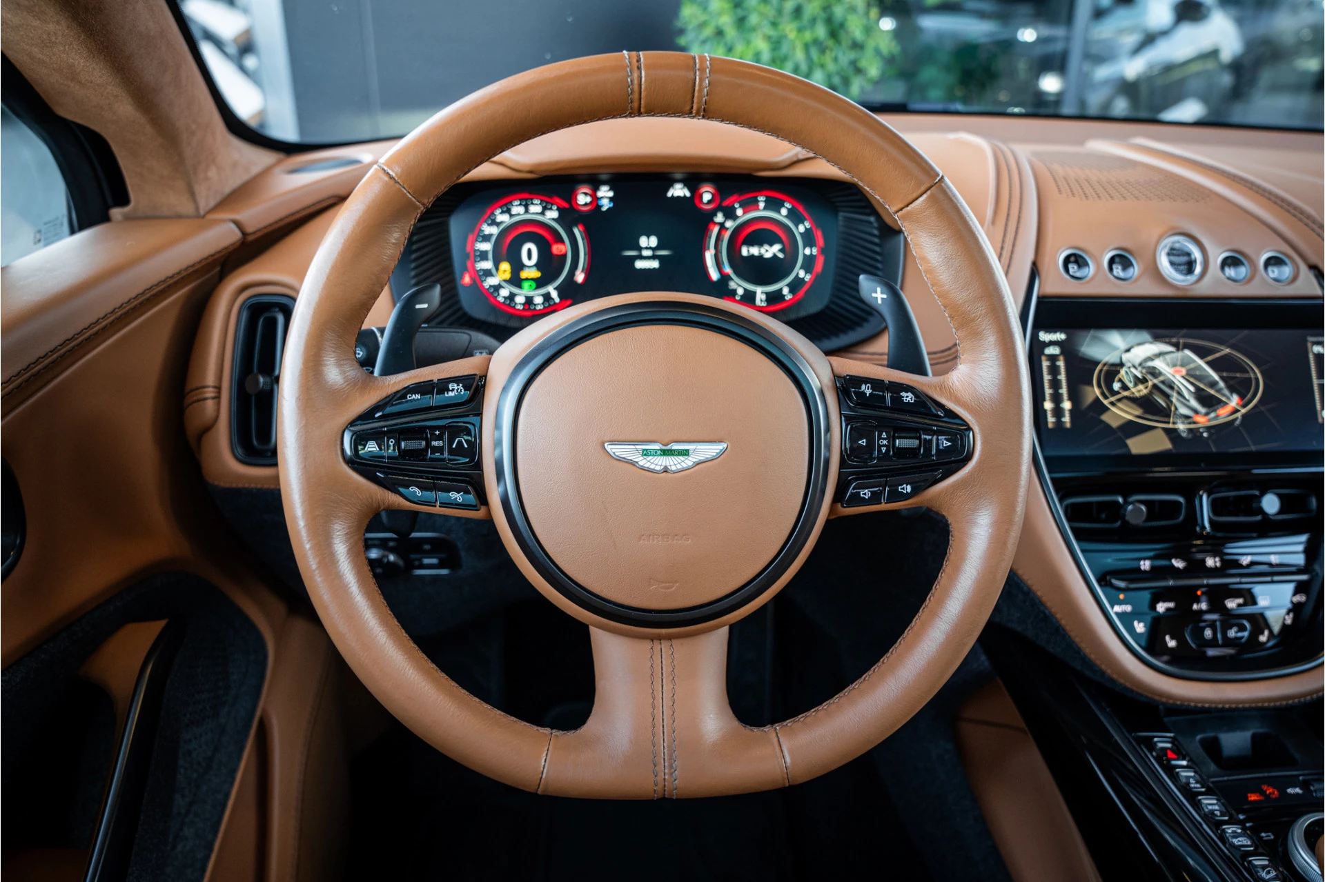 Hoofdafbeelding Aston Martin DBX