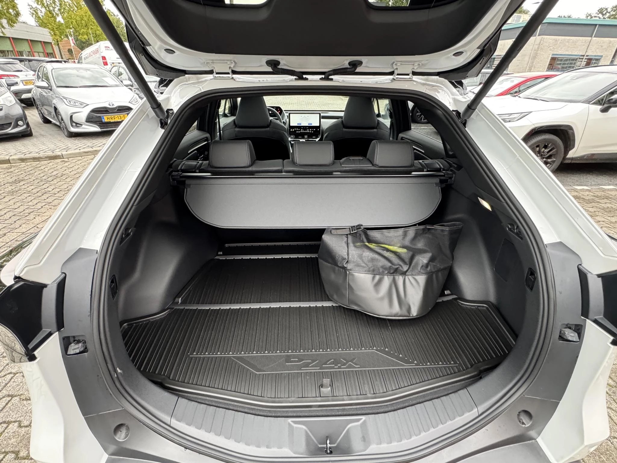 Hoofdafbeelding Toyota bZ4X