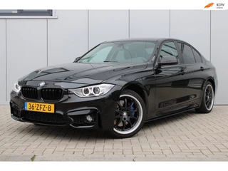 BMW 3-serie 320i M-PACK I AKRAPOVIC I DIGITAAL DASH I LEDER I NAVI I LED I KEYLESS START I