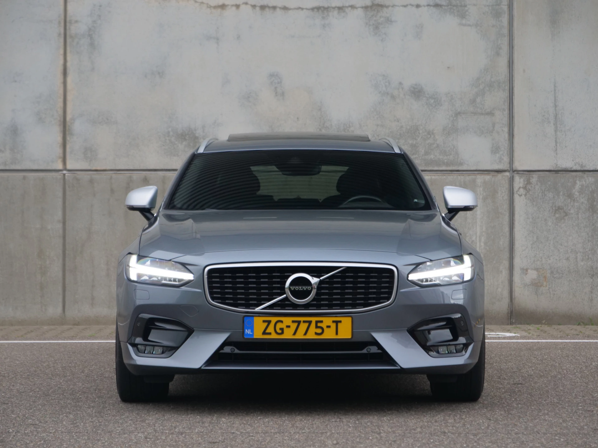 Hoofdafbeelding Volvo V90
