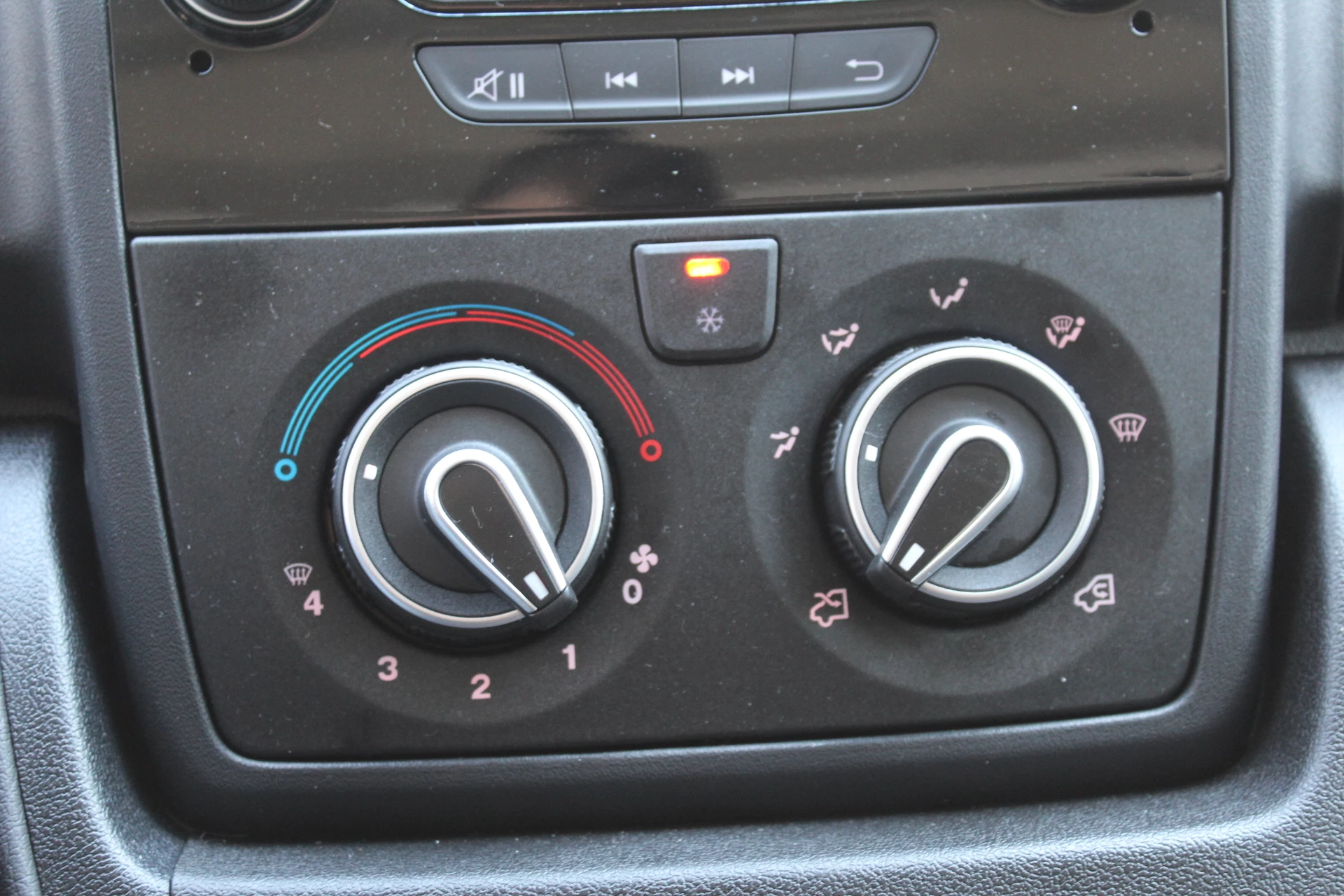 Hoofdafbeelding Opel Movano