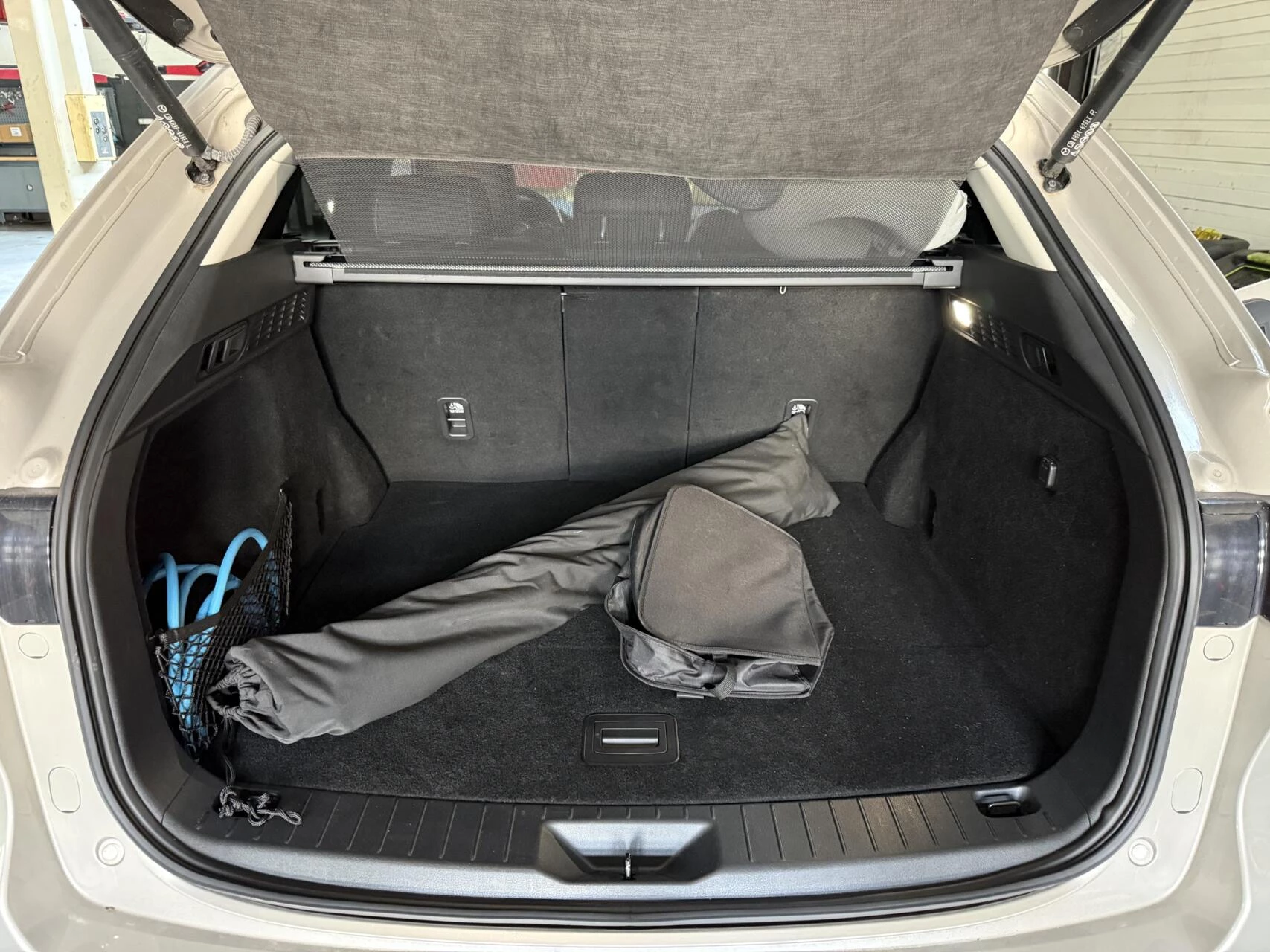 Hoofdafbeelding Mazda CX-60
