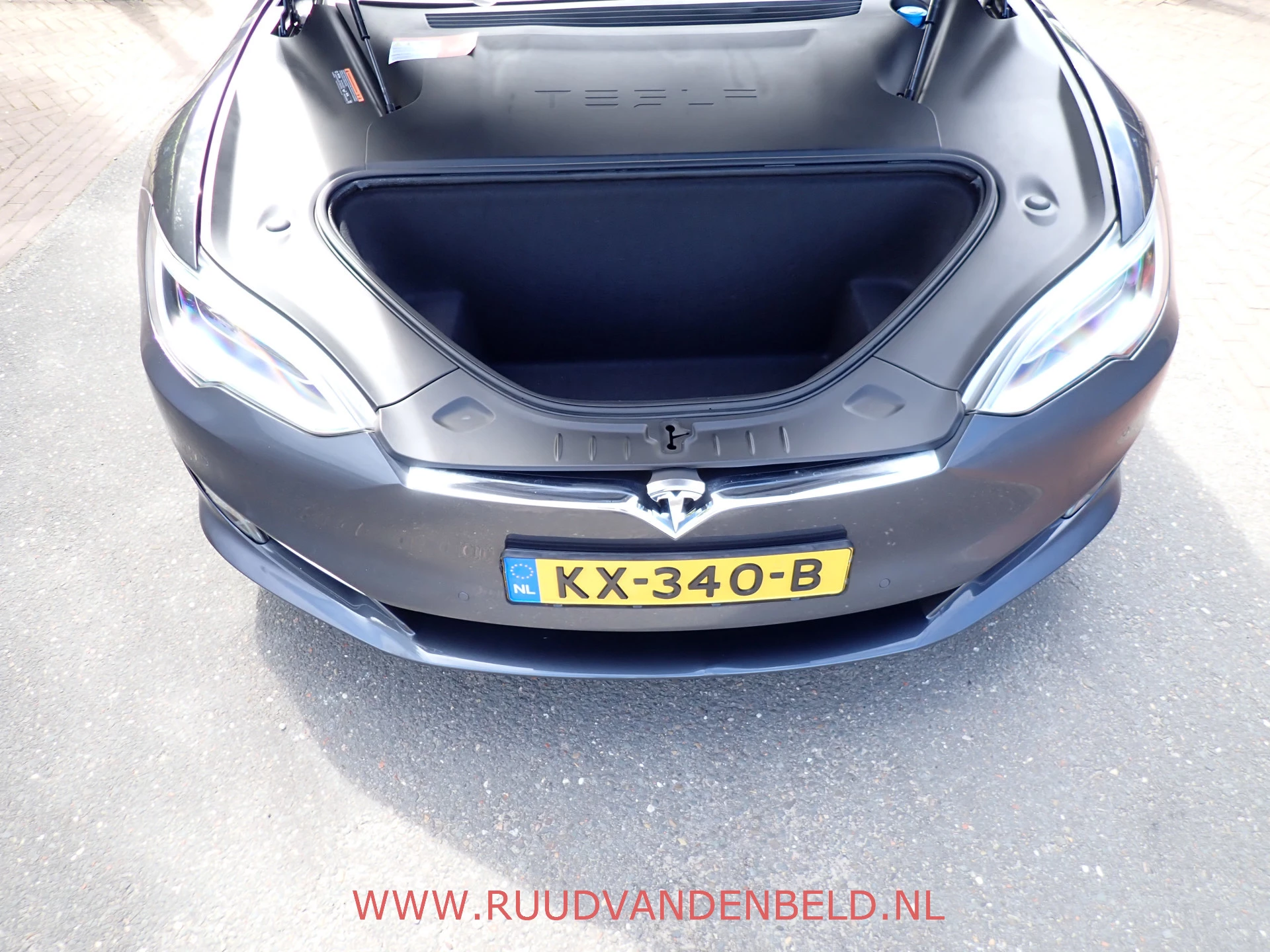 Hoofdafbeelding Tesla Model S