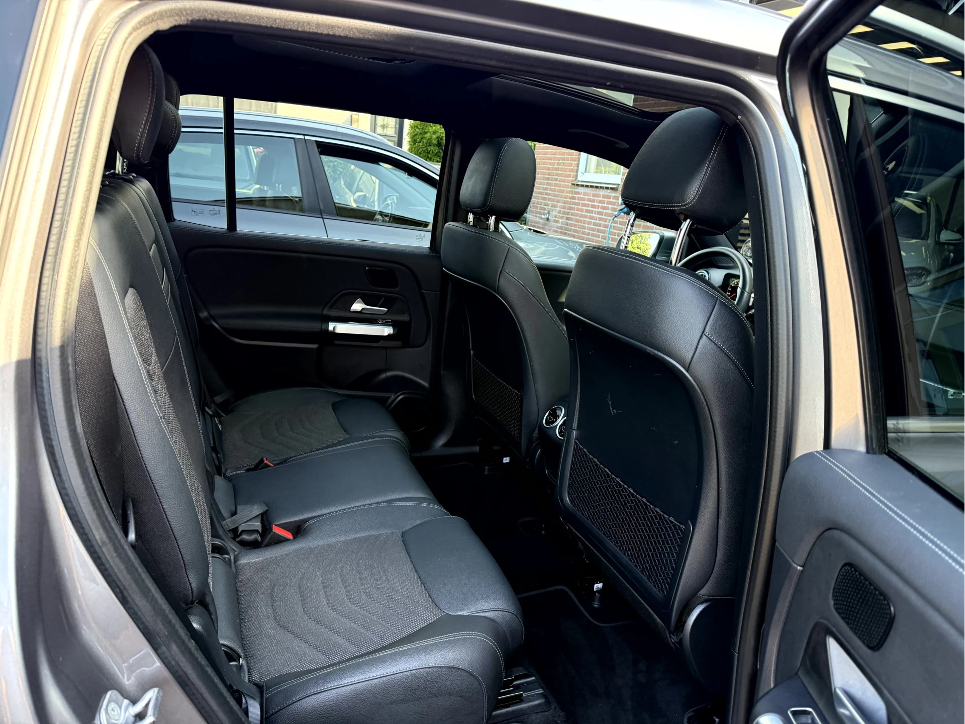 Hoofdafbeelding Mercedes-Benz EQB