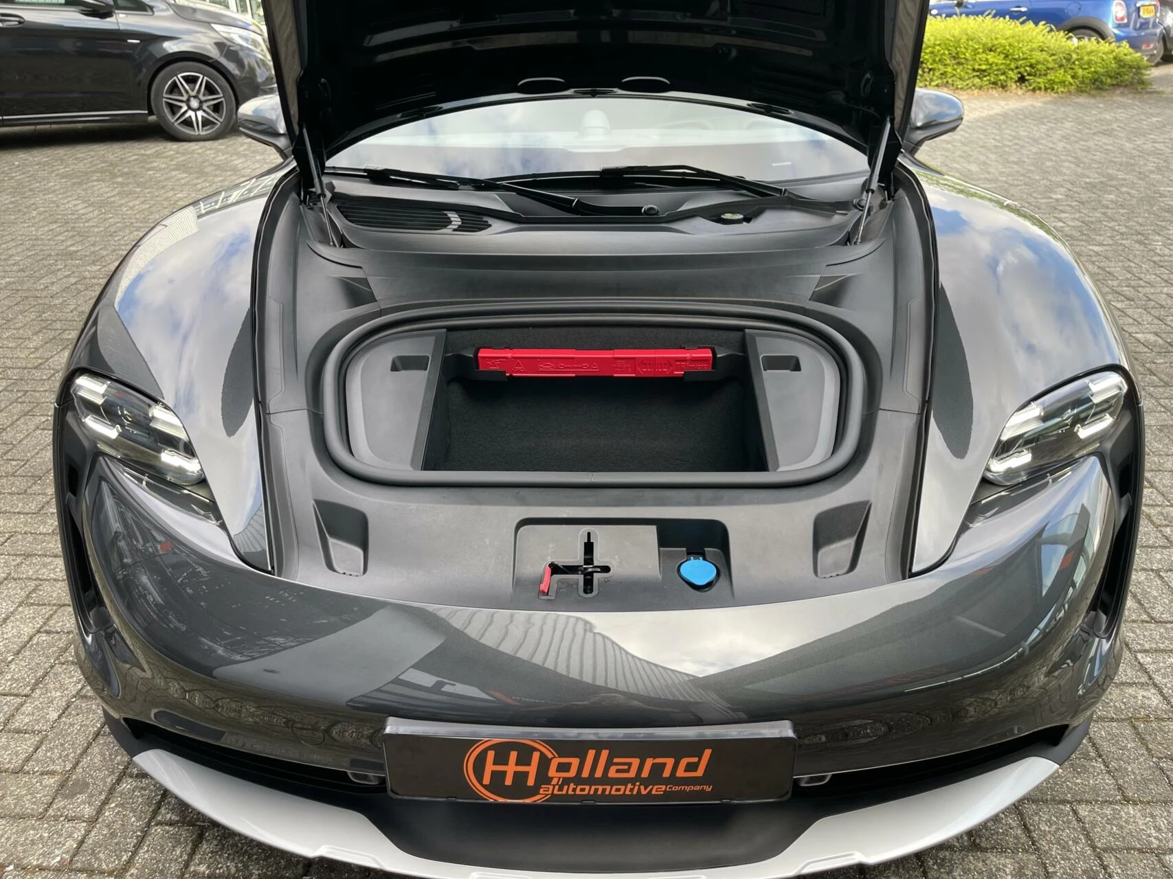 Hoofdafbeelding Porsche Taycan