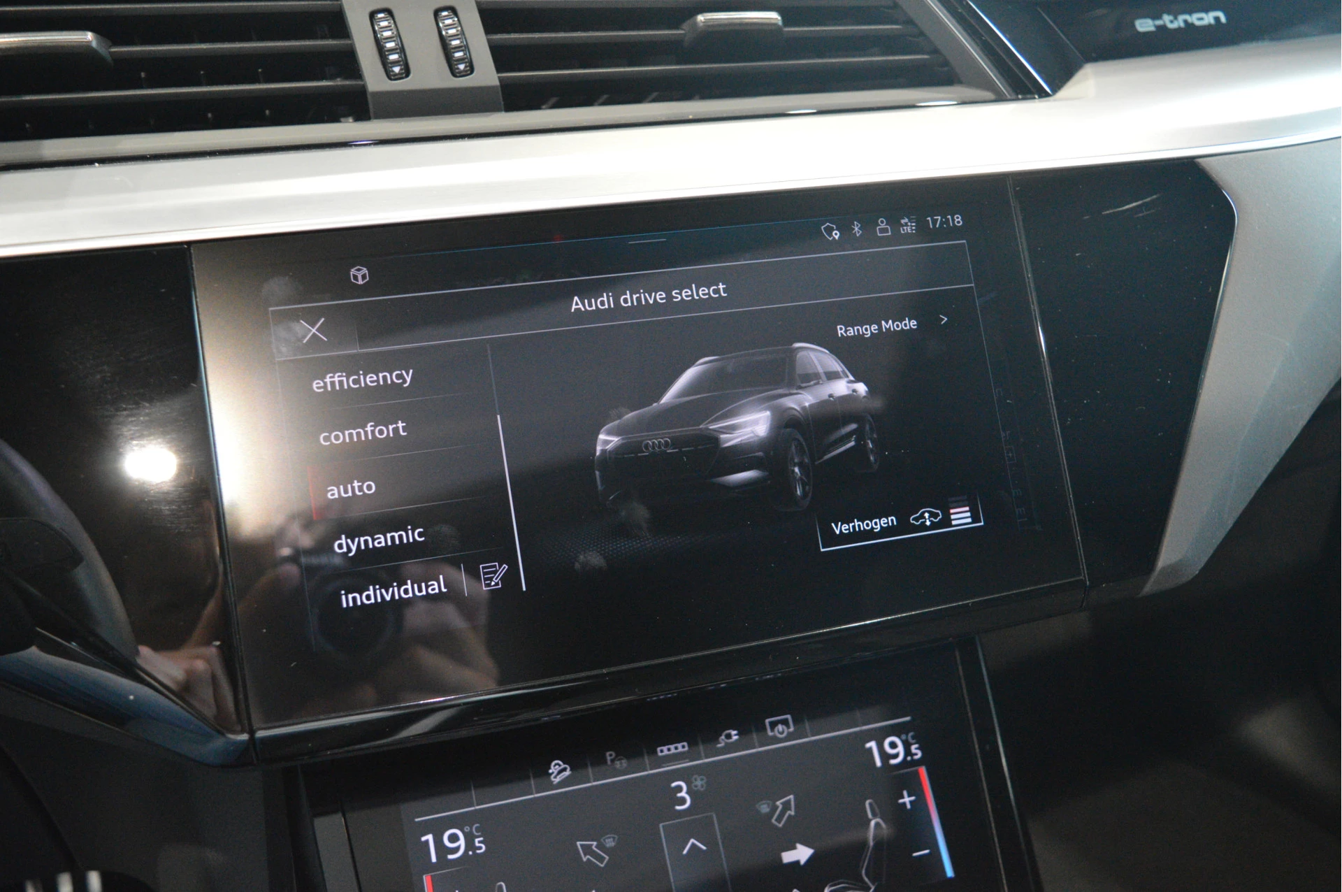 Hoofdafbeelding Audi Q8 e-tron