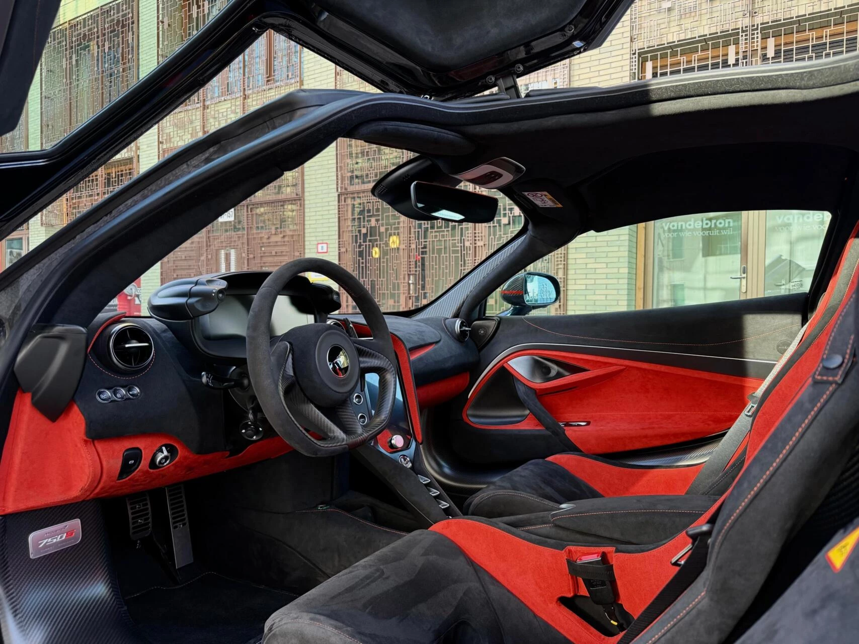 Hoofdafbeelding McLaren 750S