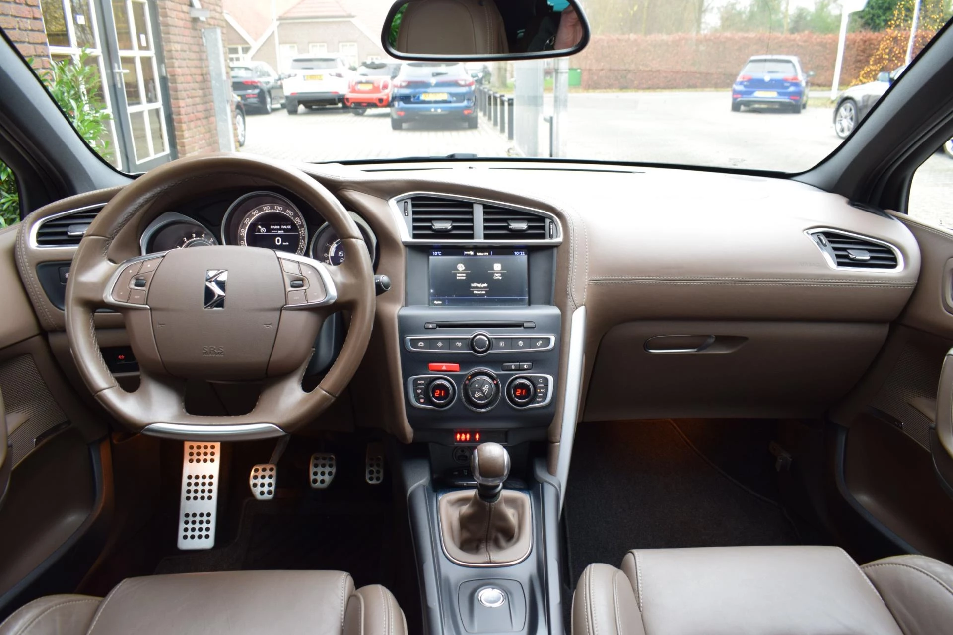 Hoofdafbeelding DS DS 4