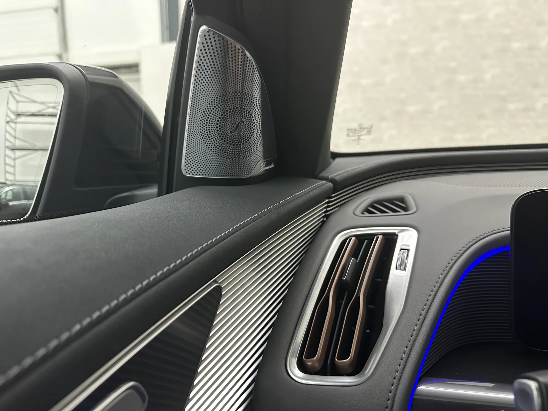 Hoofdafbeelding Mercedes-Benz EQC
